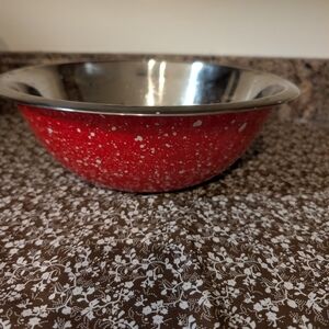 Gold Coast Large Red Enamel Bowl